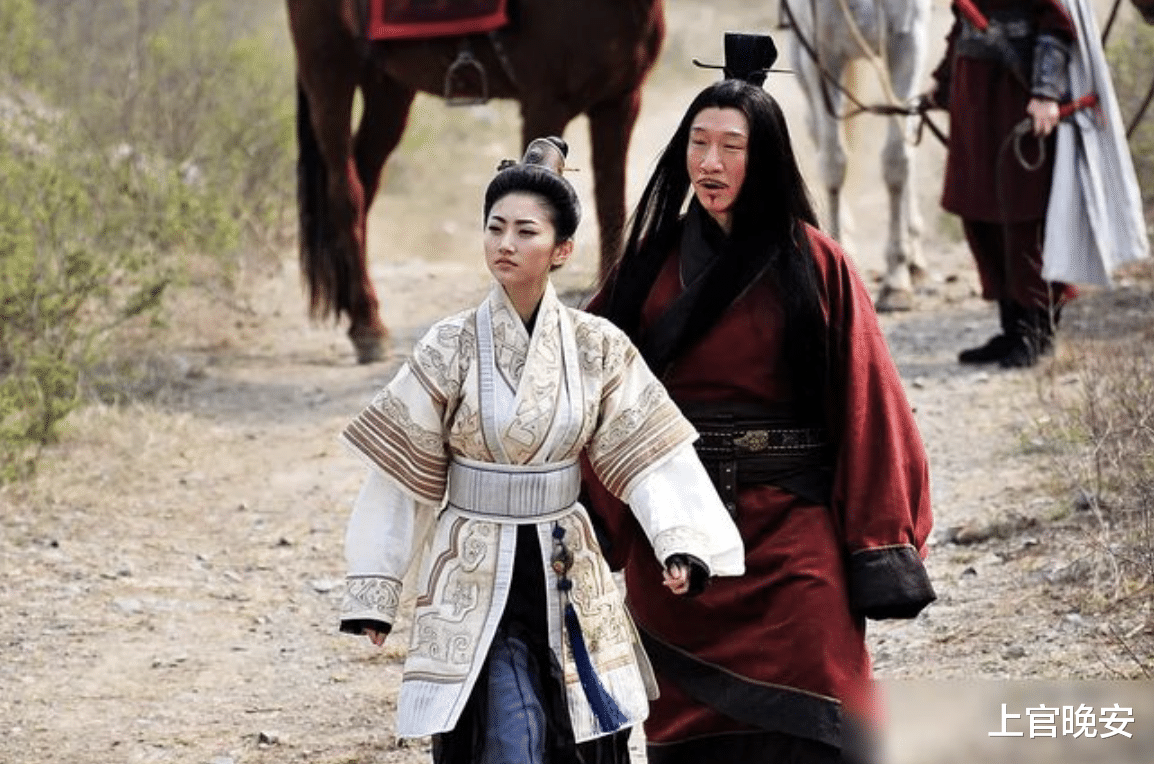 原来明星也看不惯资源咖,当场阴阳怪气好刺激,好恨不在现场