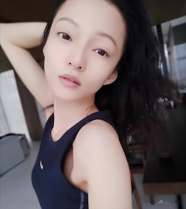 “素颜无人识”的6位女星,带妆个个绝世美颜,卸妆:大姐你是谁