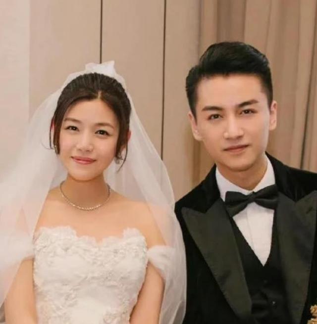 陈妍希婚内出轨被实锤!与小19岁男友出席活动,终究是陈晓错付了