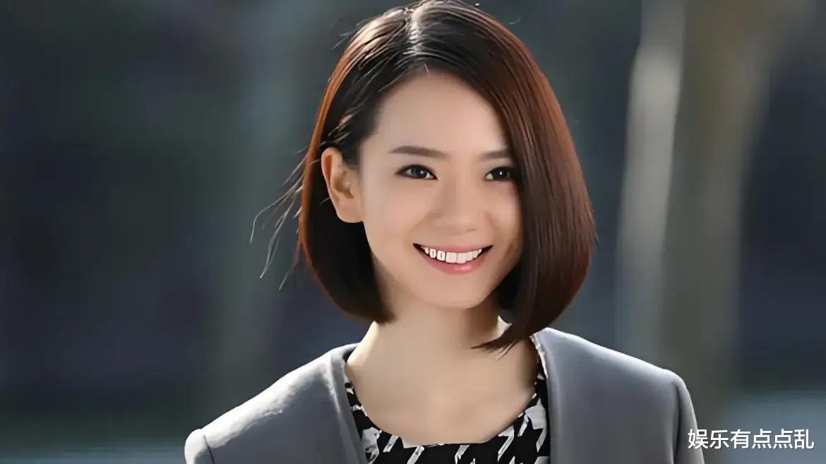 戚薇曝胡静请客忘带钱,打电话叫卢靖姗来买单,理由让人笑翻