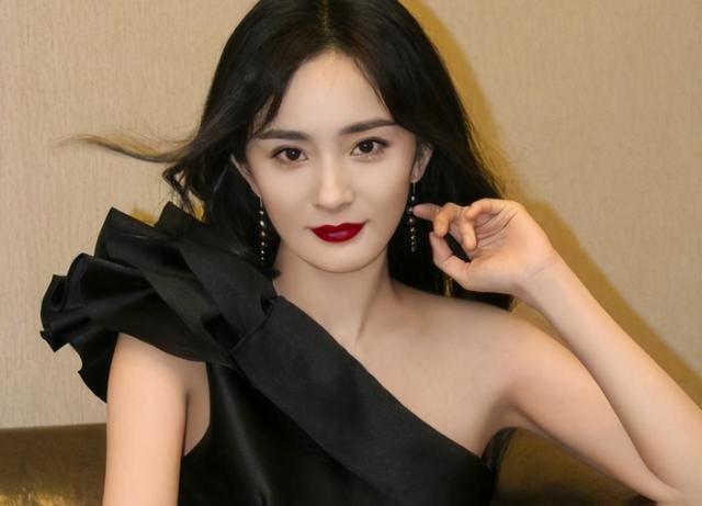 长得“歪瓜裂枣”,整得“美若天仙”,这6位女星都靠脸逆天改命