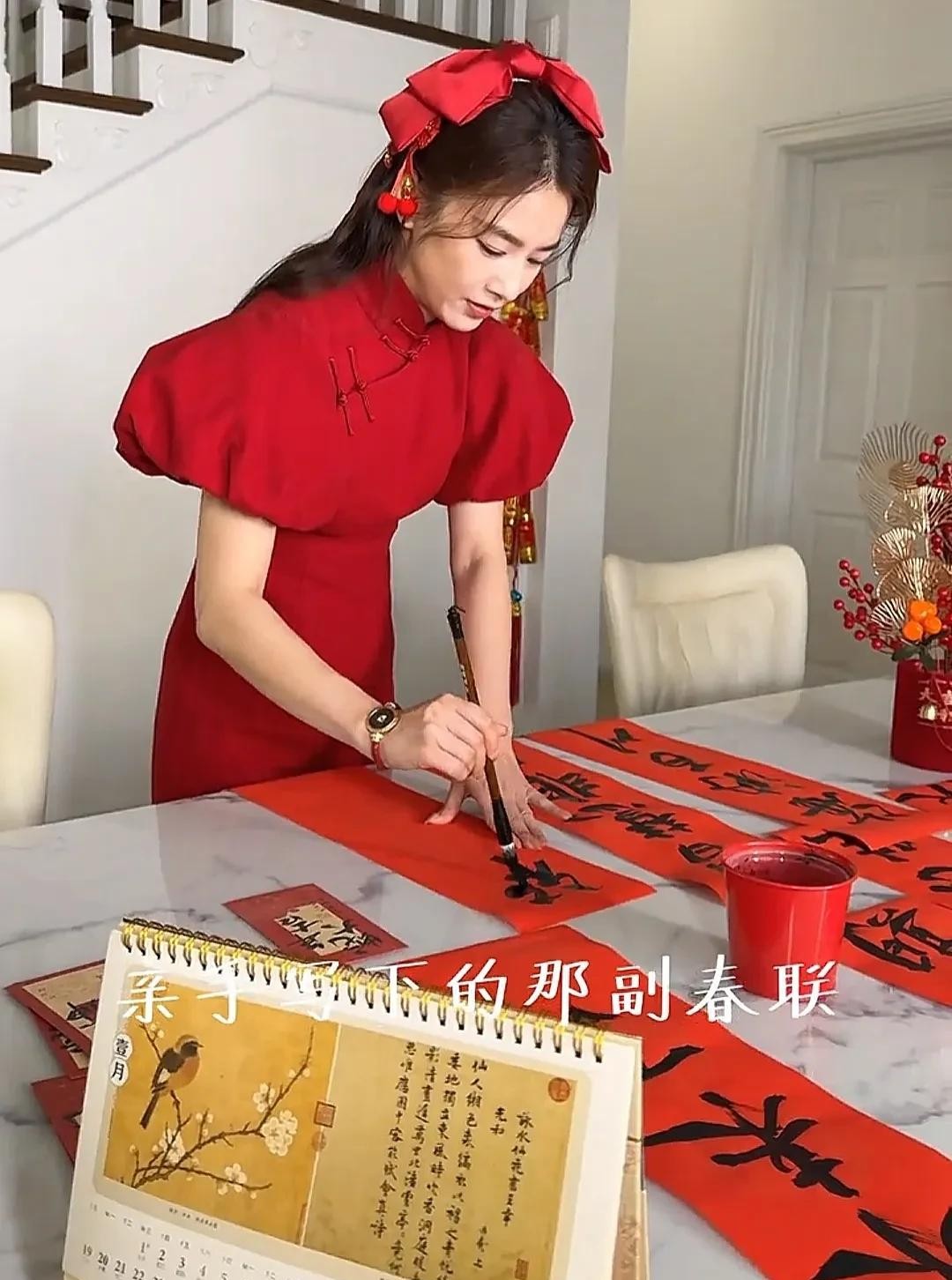 过年提前准备?黄圣依的美,藏不住了!