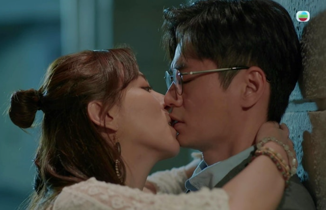 从单身家庭到TVB“最美花旦”,至今出道15年,演技获观众称赞