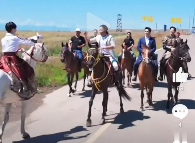 吴京《镖人》新造型化身草原硬汉,看演员阵容,都是会骑马的硬汉