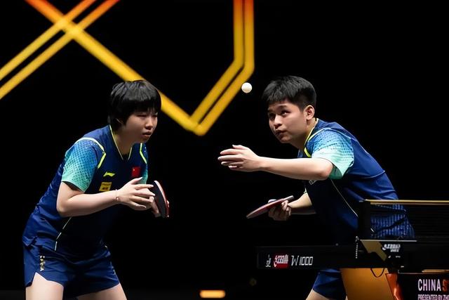 中国大满贯：林诗栋发言引争议，蒯曼一脸尴尬，还是王楚钦体面