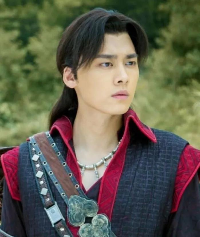 七年过后再看《栀子花开》的演员,个个都红了,何炅眼光是真好