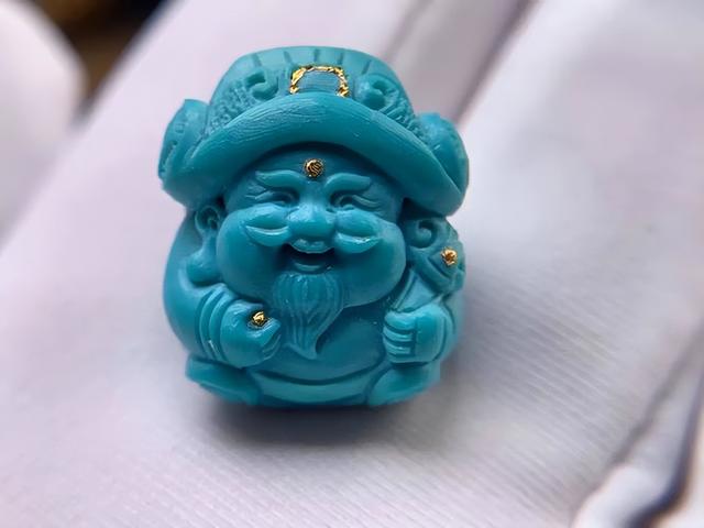 揭秘文玩圈：那些你不可不知的六大珍品与八大“坑货”