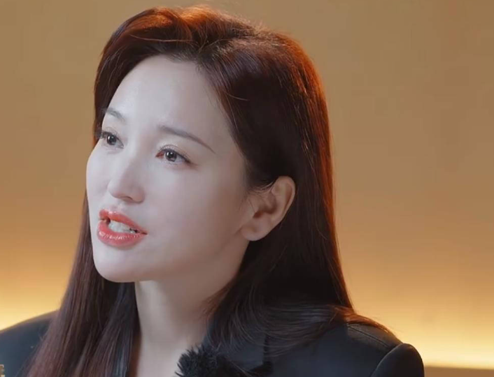 金莎大变样！《锦绣安宁》里给任敏演妈，皮肤紧致，41岁美出新高度