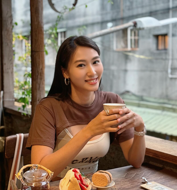 香港女星宣布离婚!结婚当晚男方已抱怨因为娶你全世界知道我破产