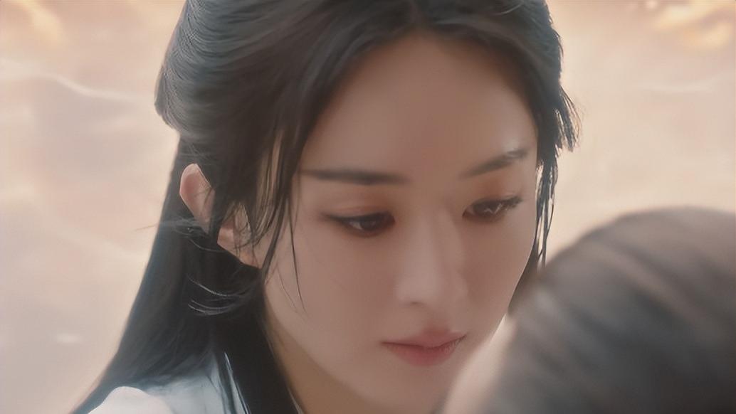 同样是赵丽颖演的吻戏，《与凤行》和《风吹半夏》差距咋那么大呢