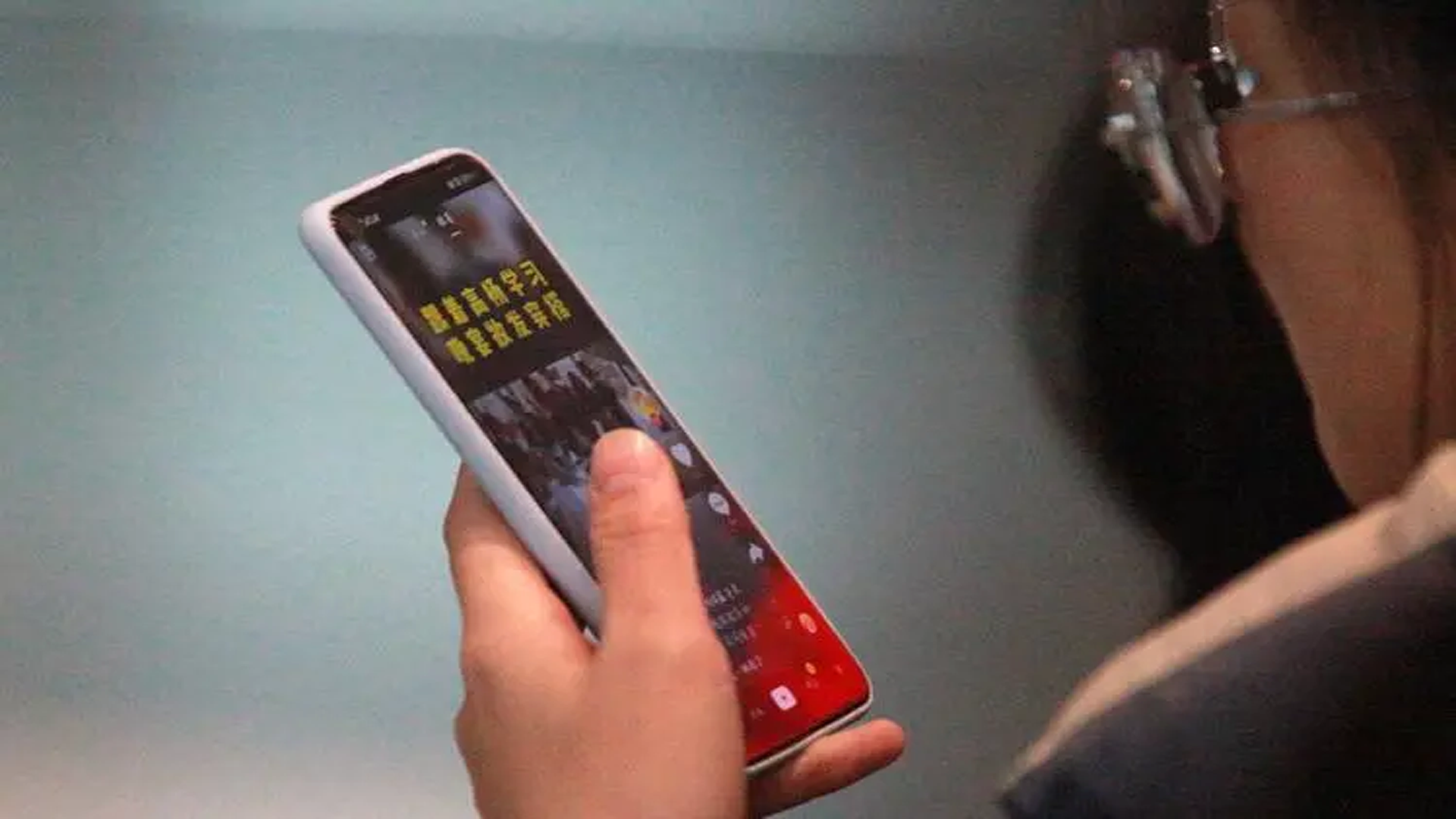 全民“弱智”化，专家郑永年的观点，是危言耸听，还是醒世恒言？