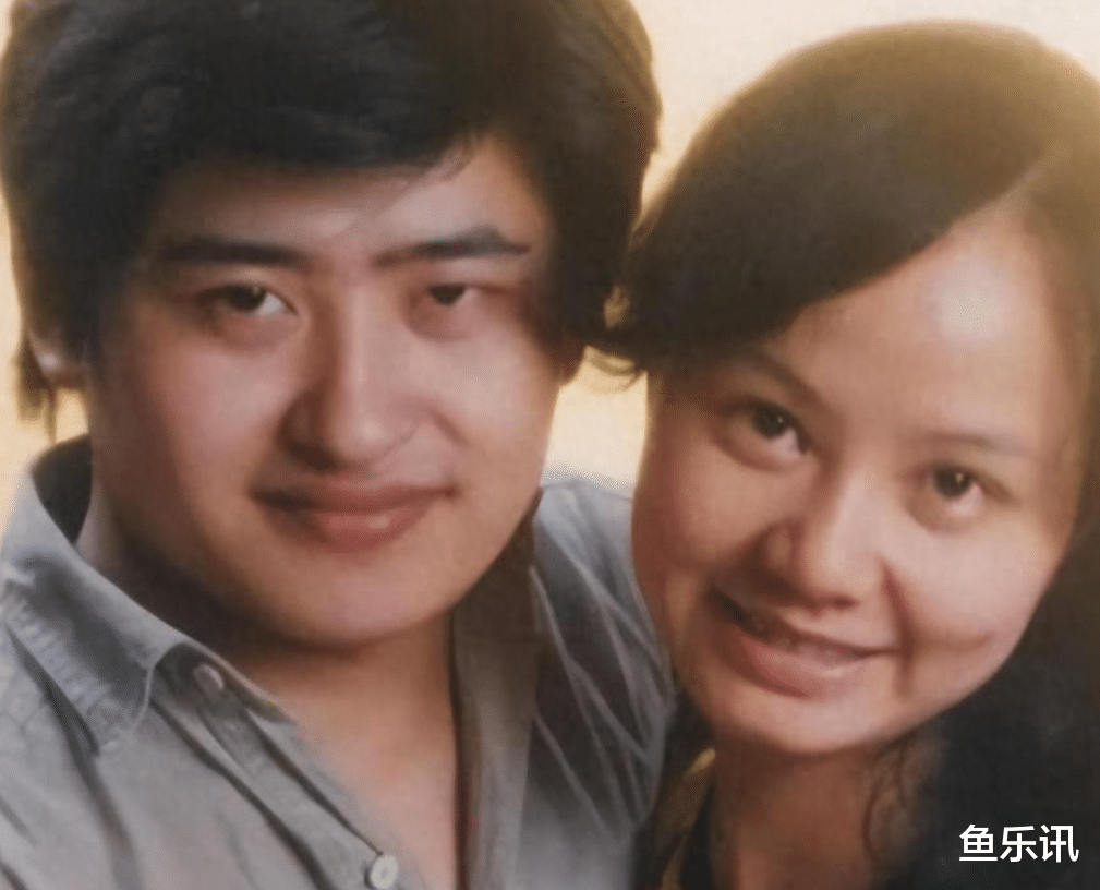 歌手刘欢近况:61岁满头白发,常年酗酒,已确诊“不死癌症”多年