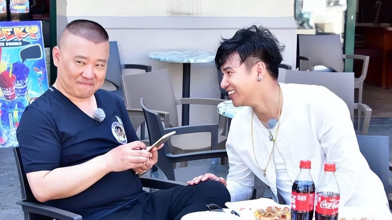 44岁欧弟落魄卖车养女，拜师郭德纲也无用，欧阳龙基仅有26个粉丝