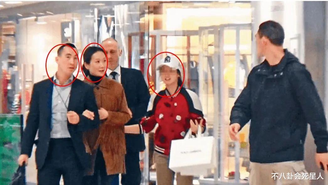 18岁何开梓：亲姑妈是何超琼，赌王家未来接班人，出门保镖随身