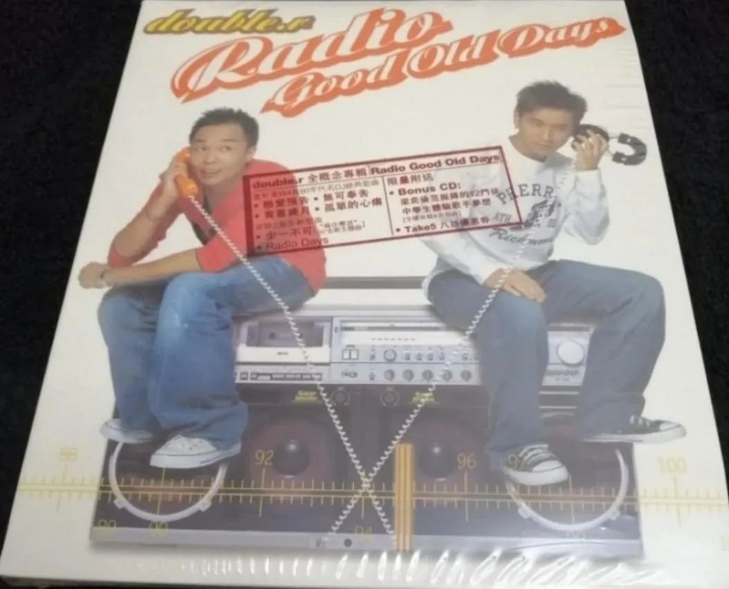 前TVB艺人升职做「金牌经纪人」!娶小花13年经济受限不敢生