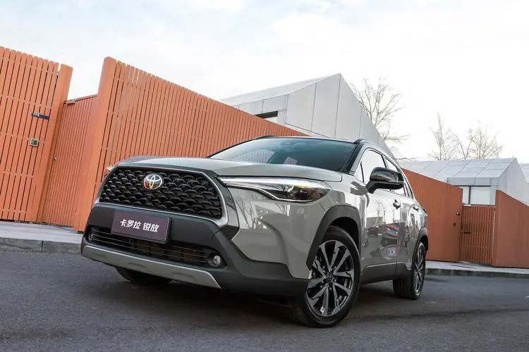 丰田SUV13万跌至10万，简直就是白菜价！耐用2.0L、171马力