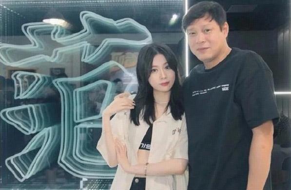 恭喜！申花门将求婚范志毅女儿，俘获白富美，跟准岳父混娱乐圈