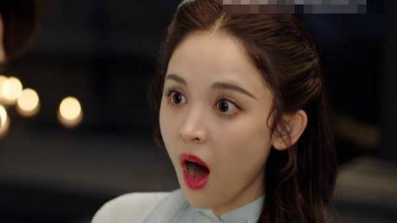 娱乐圈4位“木头美人”，个个华而不实，空有皮囊却毫无灵气