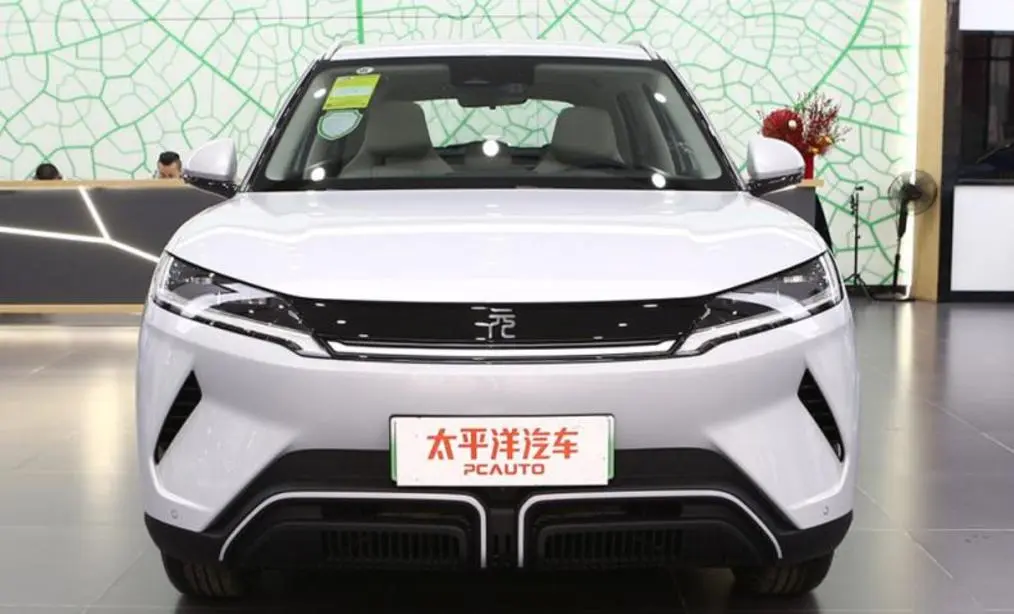 比亚迪宋L硬刚BBA！36.98万起，这次我站比亚迪！