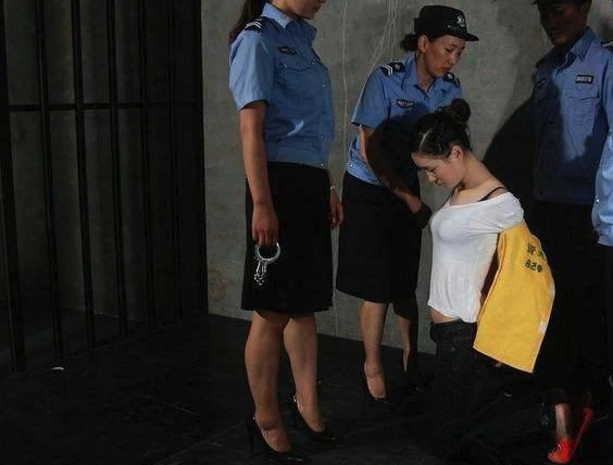 惊天奇闻！供养假女儿十年花了300万，真女儿一分没拿到