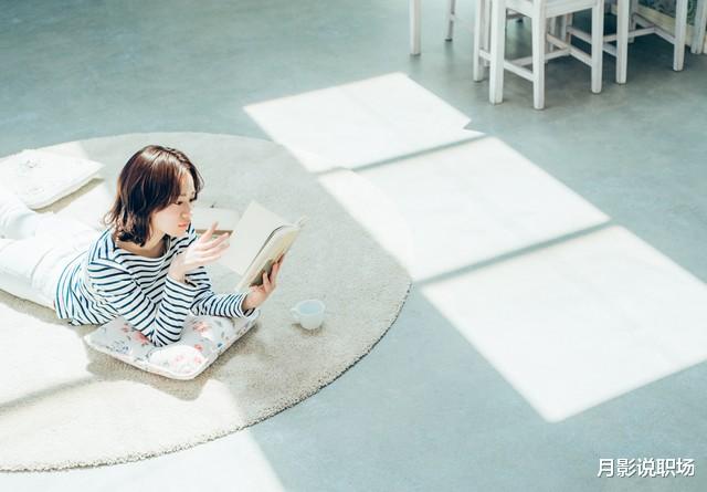 60岁女人感慨：退休6年后才发觉，有班可上才是人生最美好的时候