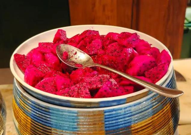 Oppo Find X8 Pro 评测：超越三星，这是我最喜欢的新手机相机