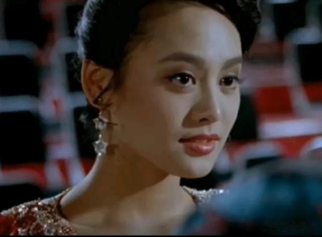 混综艺、搞直播、自败名声?这一夜,宁静一个座位,坐实江湖地位