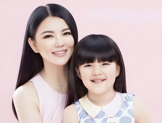 越低调越出乎意料，细看李湘的资产，才明白这才是她敢离婚的底气