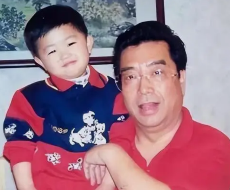 著名歌唱家李双江：被曝取消“天价”养老金，终于走上了“不归路”？