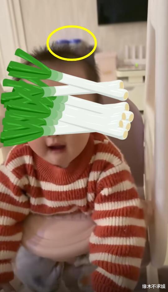 黄一鸣新视频曝窘境:给王思聪女儿吃150元奶粉,衣服起球也不扔