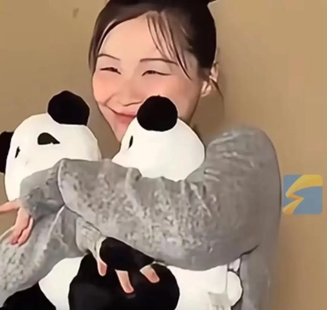 上海女演员金靖一句话引发热议！网友直呼：姐姐你真的很靠谱！_1