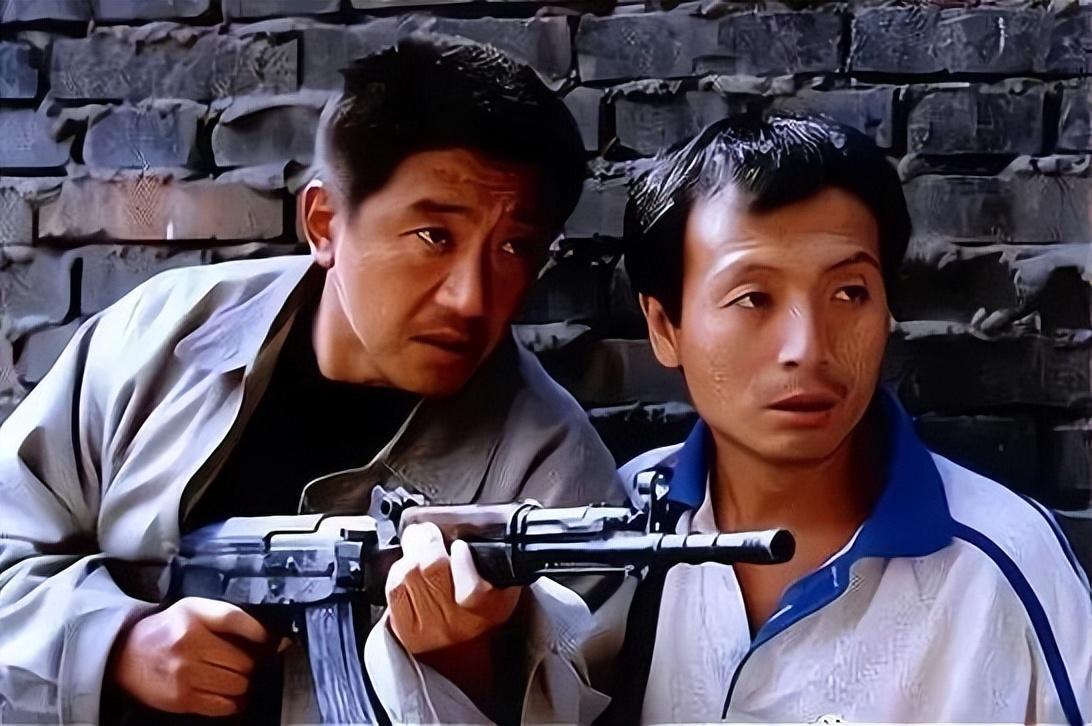 丁勇岱: 对赵雪华一见钟情，相爱37年零绯闻，如今儿子成唯一心病