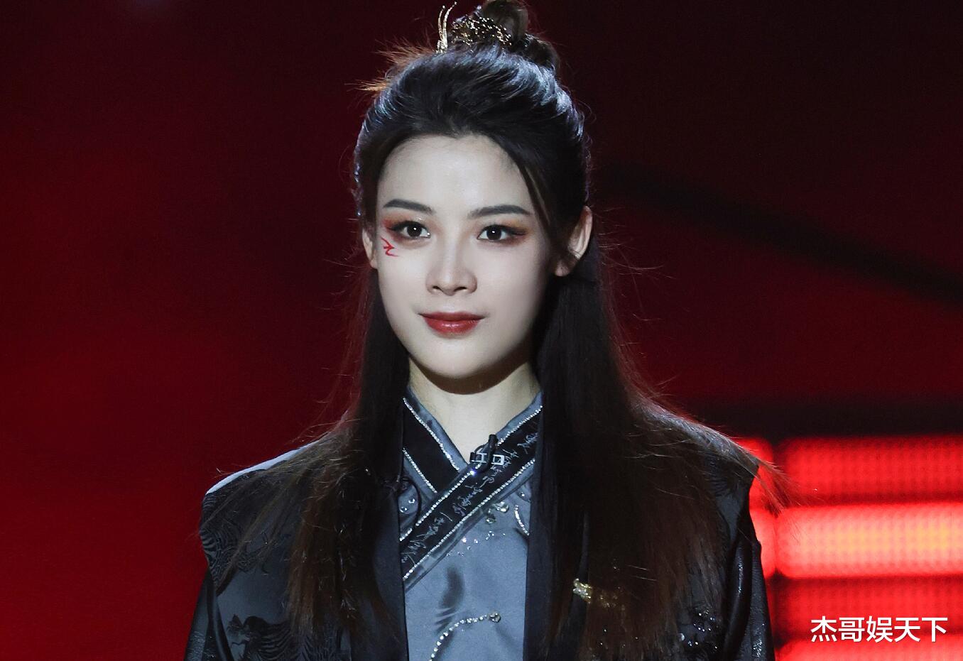 陈丽君的“训练时长”打脸众人,也让观众读懂了《浪姐》凭啥没落