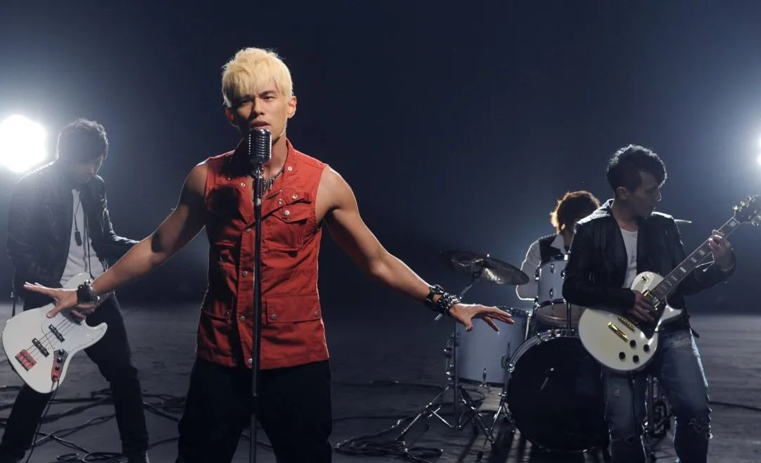 周杰伦台北演唱会一张票30万,89万人抢票创纪录,直呼周杰伦太猛啦