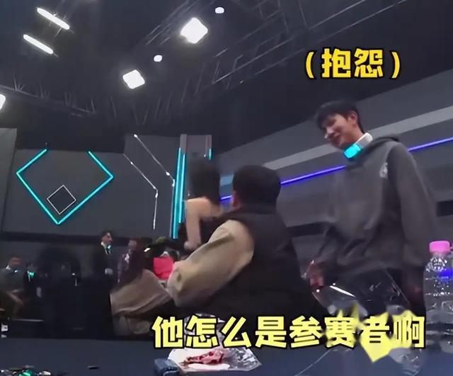 他是亚洲王子,用药过度致脸变形,如今家里最值钱东西是一双拖鞋