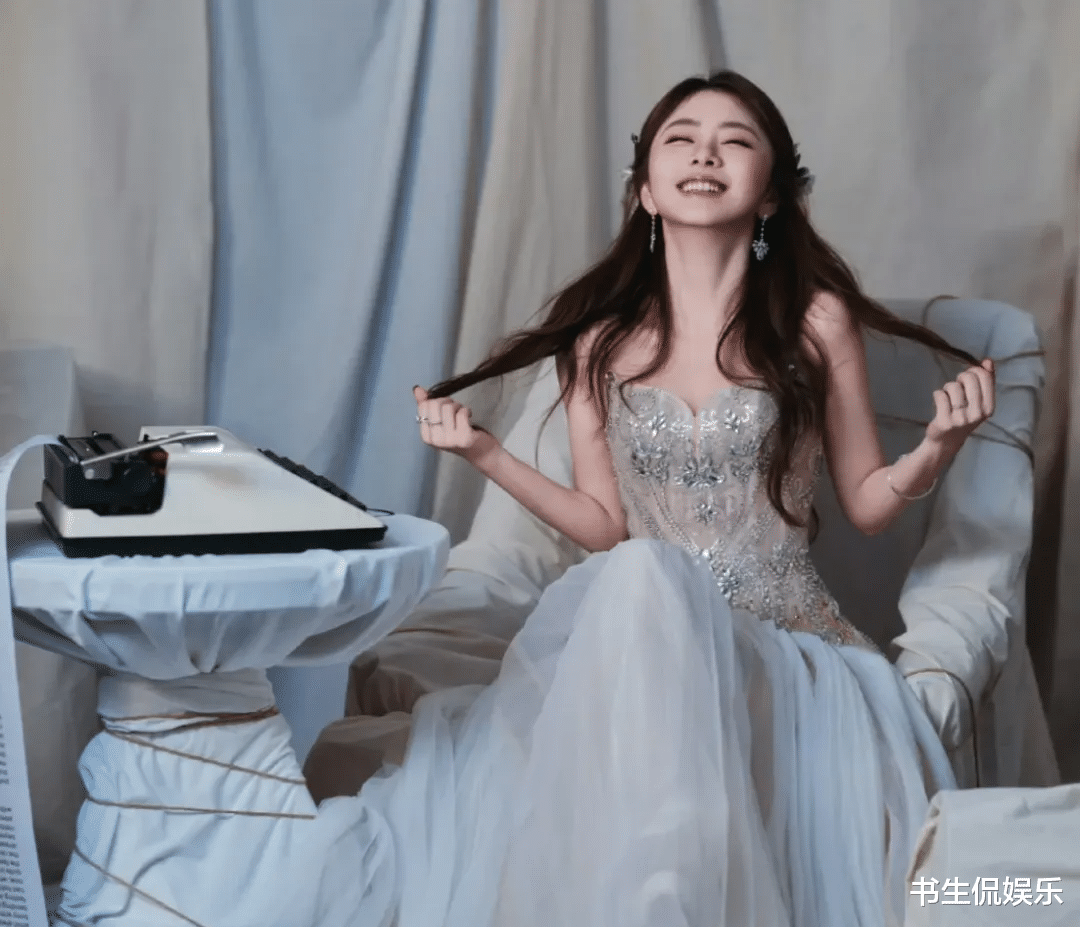 谭松韵，今天金鹰节的造型好美，妥妥的公主！