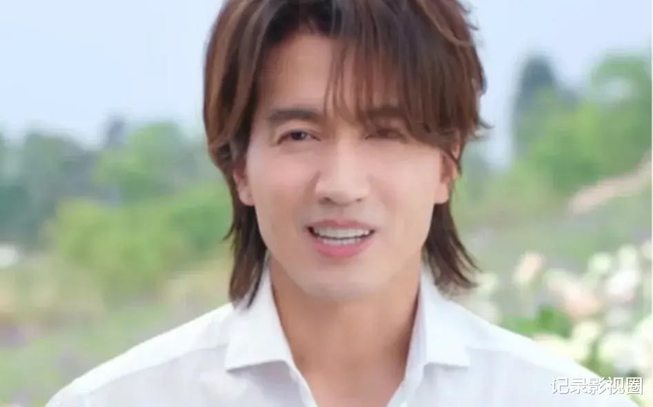 盘点年过40岁还是单身的10位男明星，谁最让人惋惜？