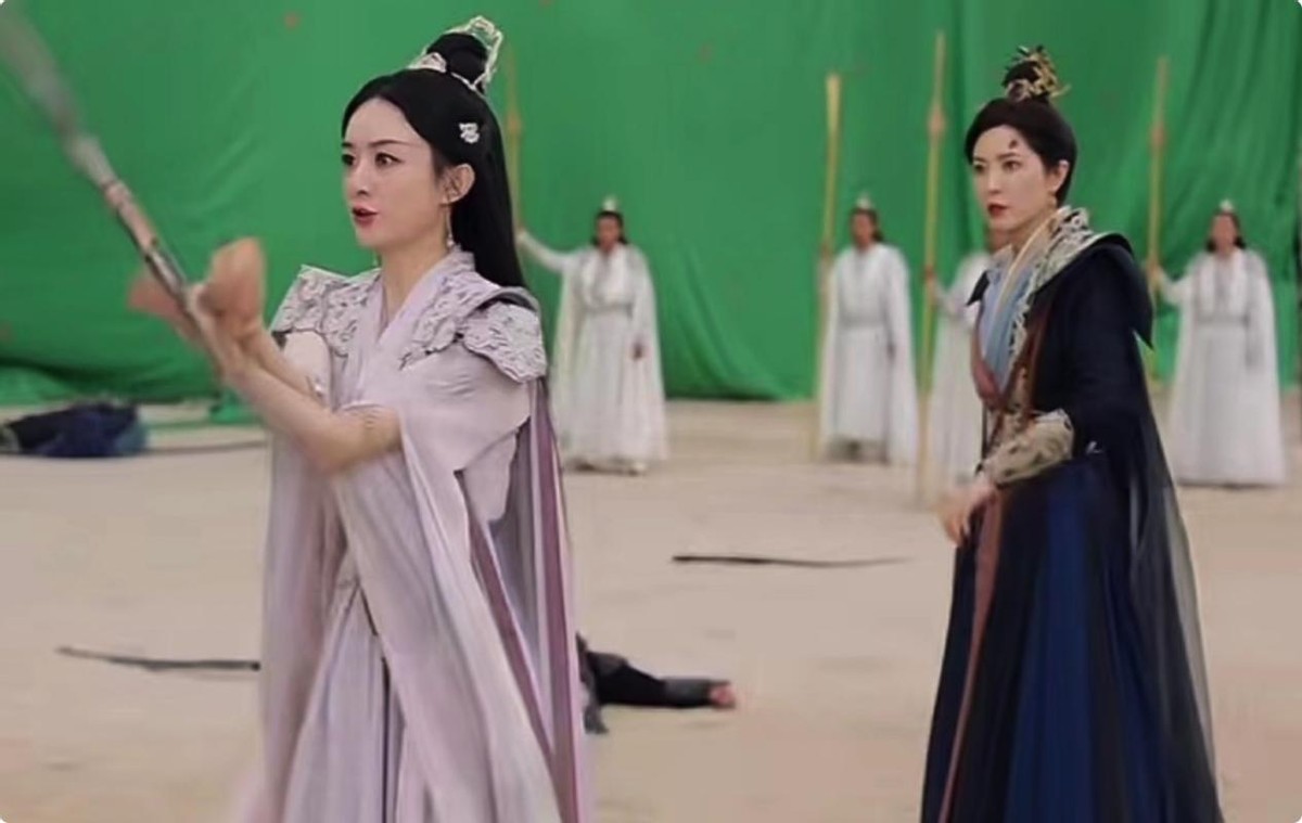 当36岁赵丽颖和47岁曾黎同框,我终于明白,颜值在气质面前不值一提