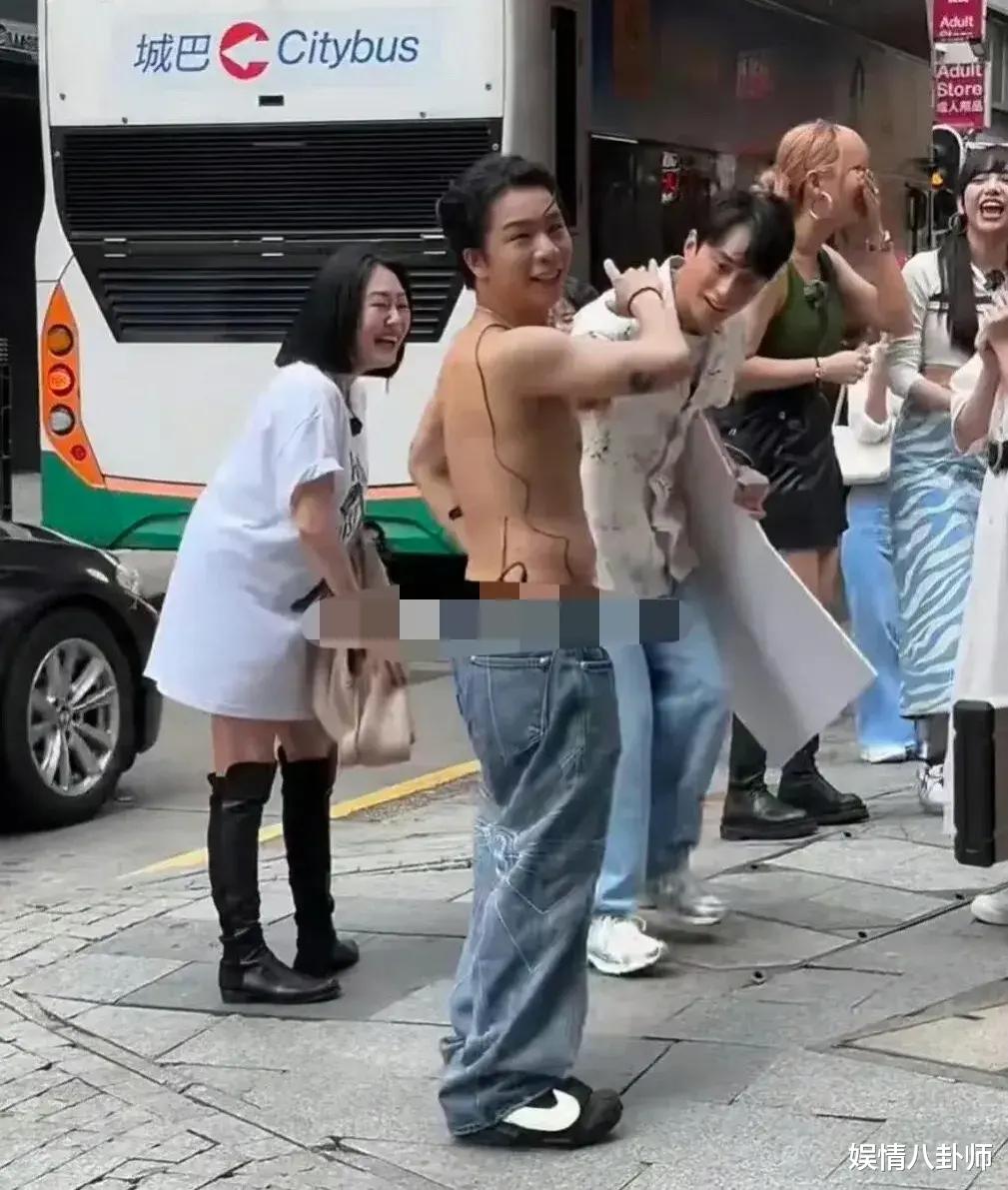 小S又作妖了?香港街头录节目却狂扒男主持衣服,评论区骂声一片