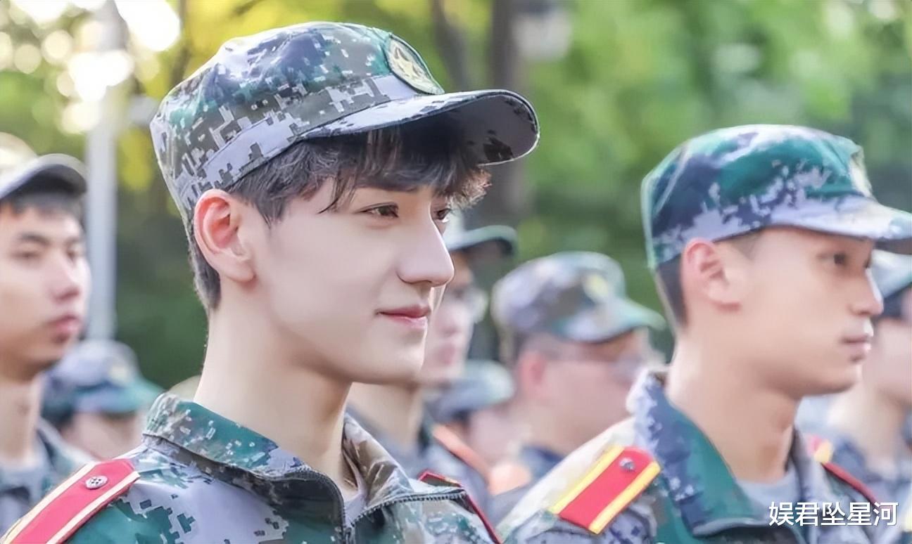 《七夜雪》8位帅哥，曾舜晞只能排第2，第1是新晋古装男神