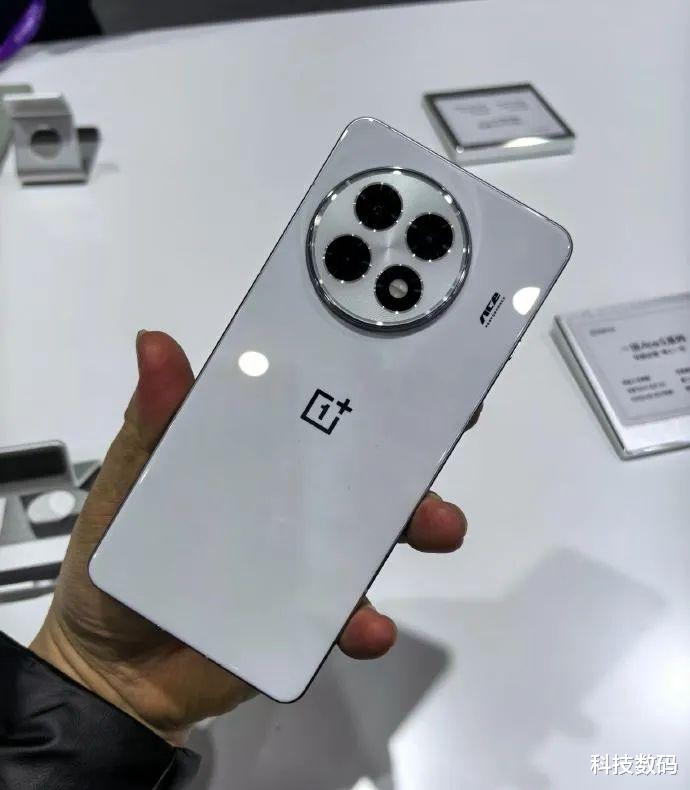 3500元价位段，性能“王炸”手机大比拼！