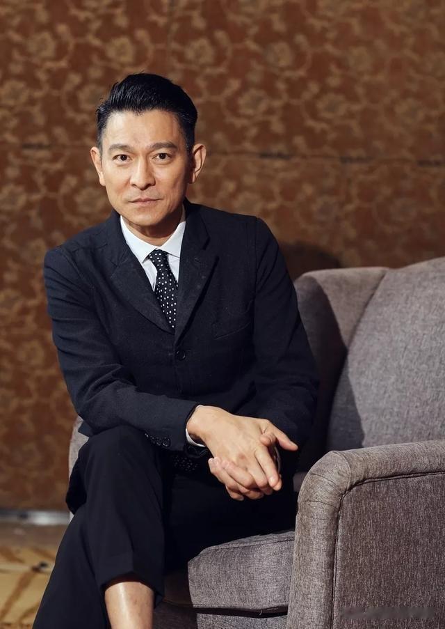 62岁刘德华晒一日三餐，网友：太狠了，难怪看起来像40岁……