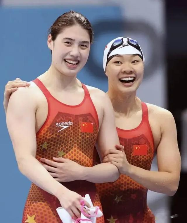 霍启山跟着郭晶晶，现身巴黎奥运会，却意外收获三个绯闻女友