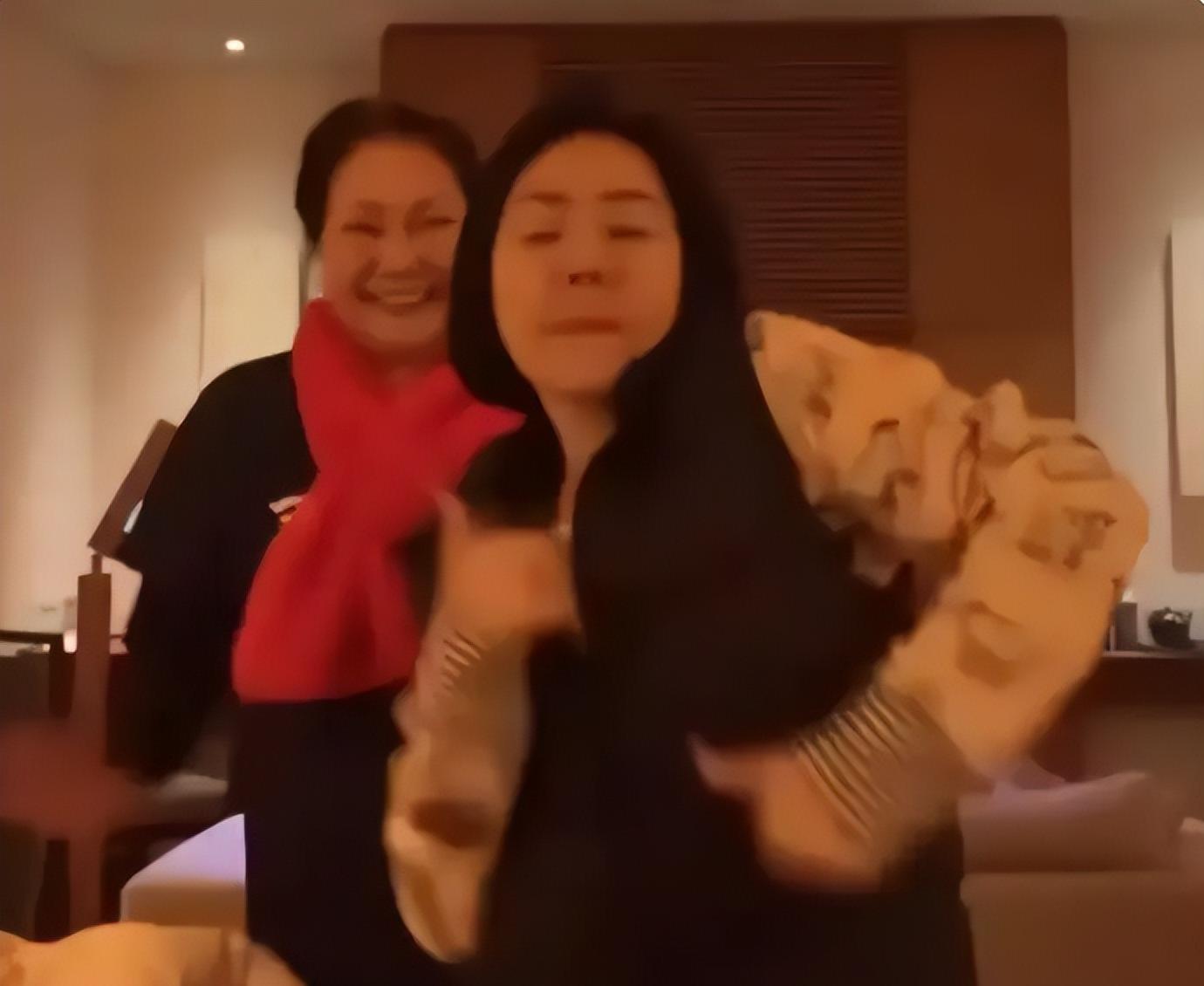 大S的终极谜局:原生家庭隐藏的秘密