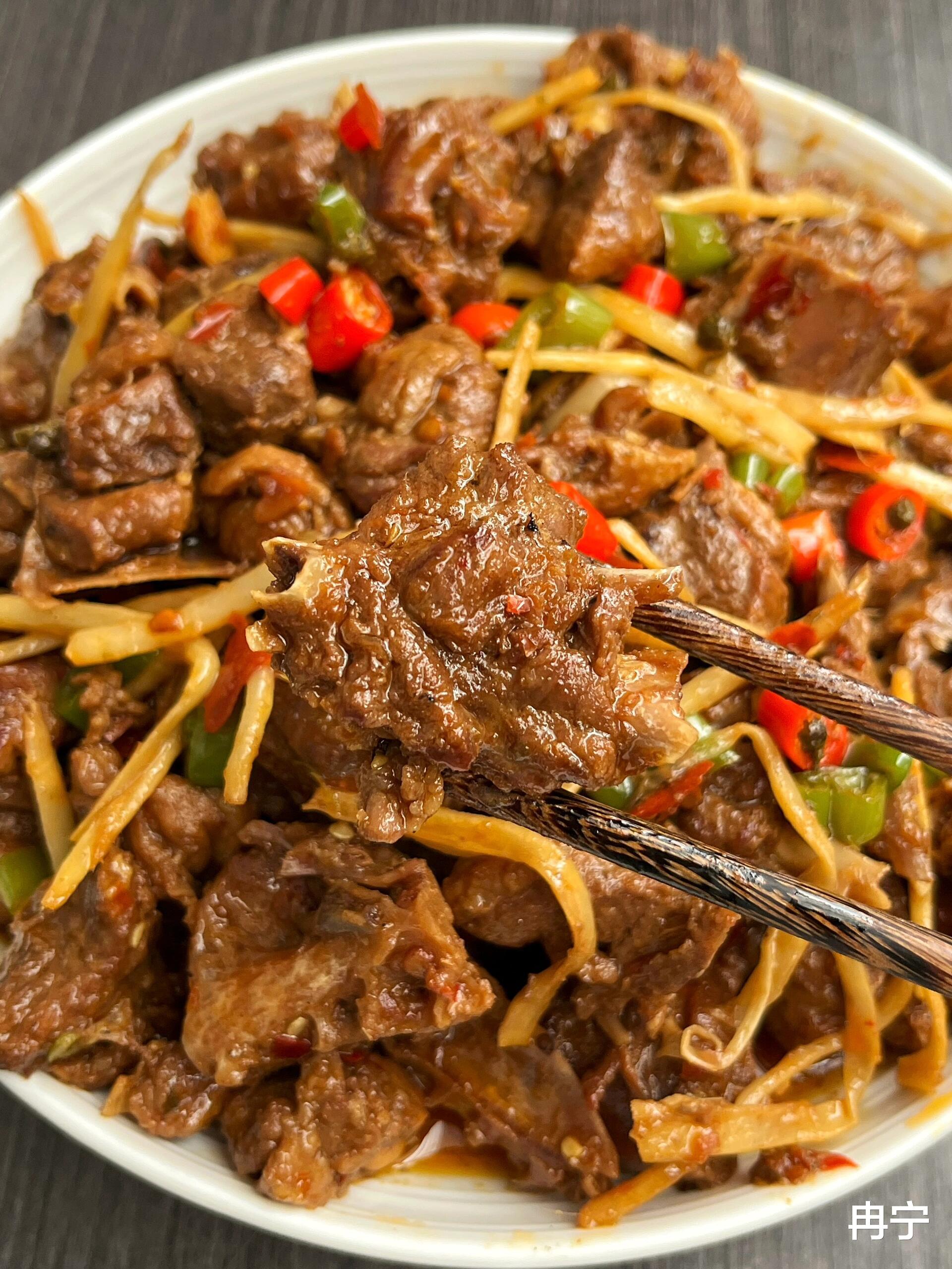 辛辣鲜香子姜鸭