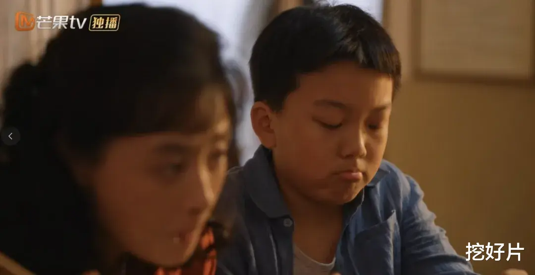 《小巷人家》：有多喜欢小演员栋哲图南，就有多讨厌王安宇范丞丞