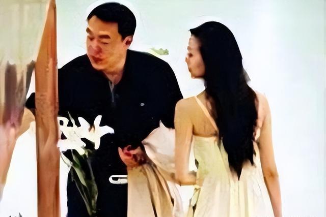 “知三当三”挤走原配,上位仅1个月终身瘫痪,是意外还是报应?