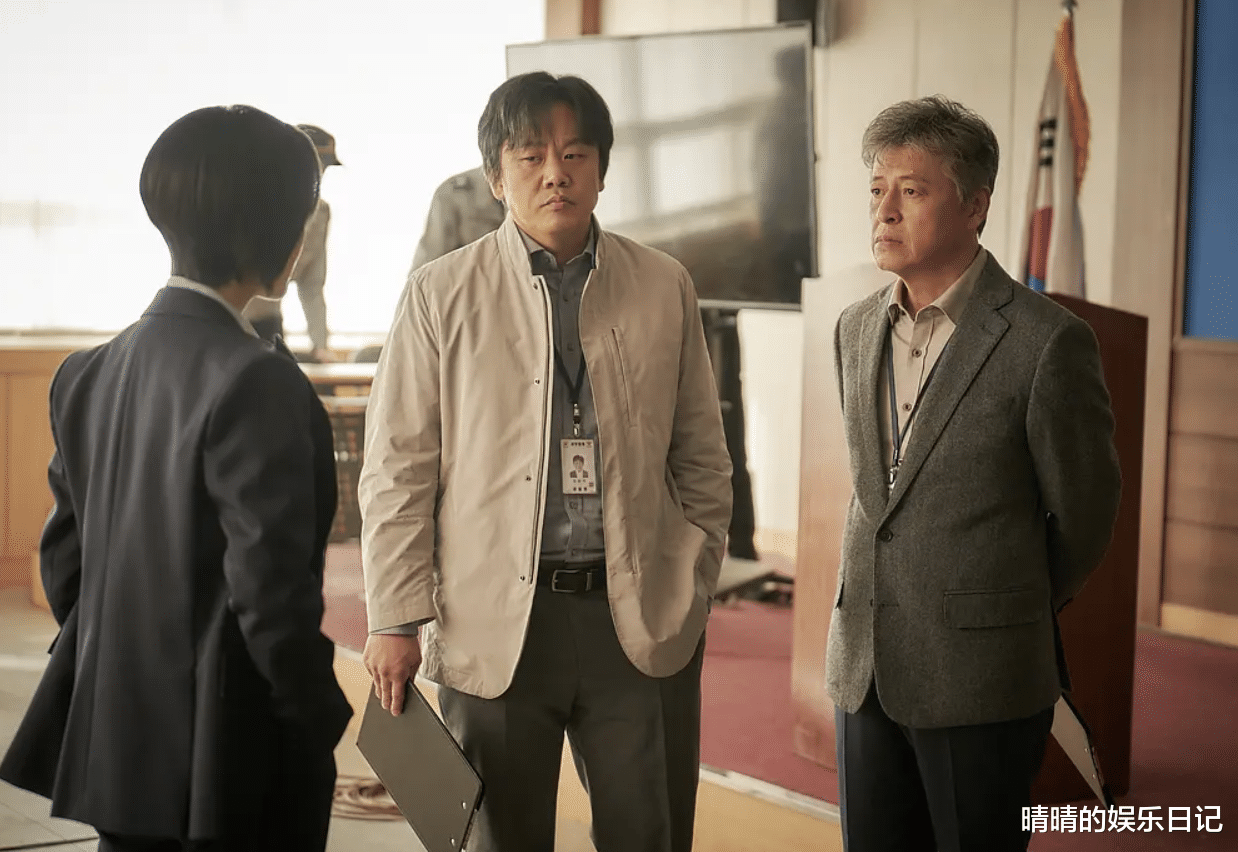 看完6集韩剧《寄生兽》，我感慨万千，悬疑剧这么拍何愁没观众