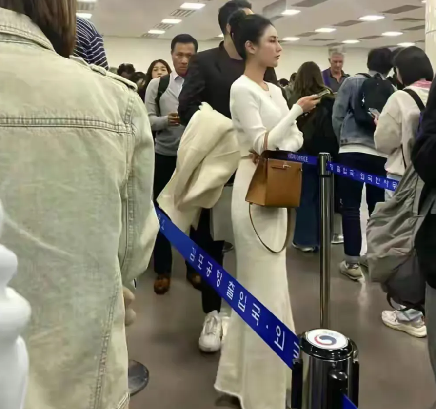 汪小菲未婚妻马筱梅遭前夫喊话引热议,情感纠葛再掀波澜