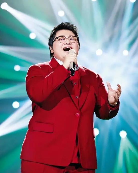 中国演艺圈，军衔大得吓人的5位明星，看看你认识几位？